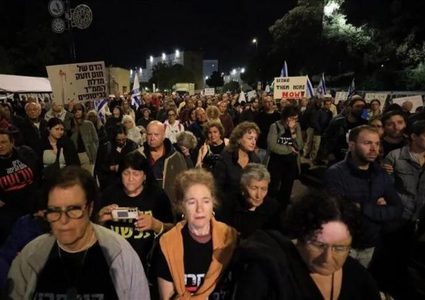 عائلات الأسرى: نتنياهو يعطي السنوار ما يريده