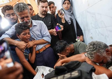 352 يوما للحرب: شهداء بالعشرات والأمطار تهاجم خيام النازحين