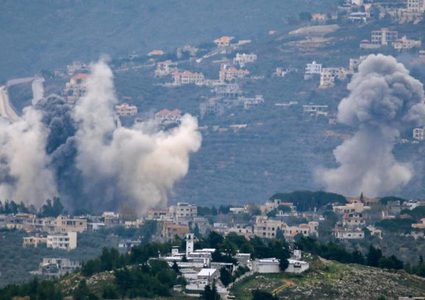 إذاعة جيش الاحتلال: عشرات الانفجارات بصفد شمالي إسرائيل