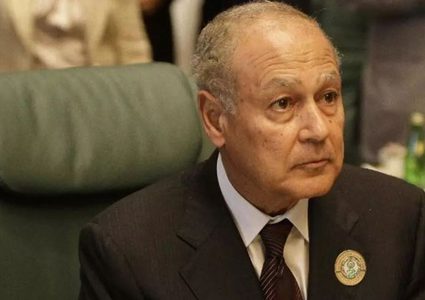 أبو الغيط يطالب وزير خارجية اليونان الاعتراف بدولة فلسطين المستقلة