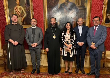 الرئاسية العليا لشؤون الكنائس تبدأ جولة في أوروبا لحشد الدعم لوقف الحرب