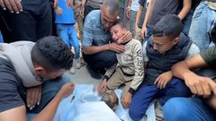 تشييع جثمان الشهيد يحيى عوض في مخيم الفوار جنوب الخليل