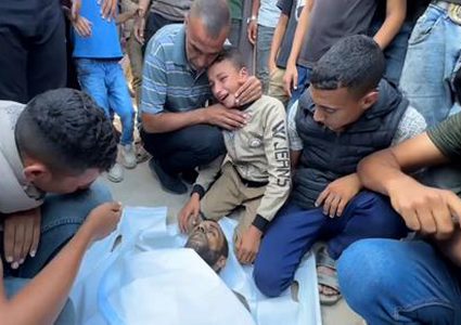 تشييع جثمان الشهيد يحيى عوض في مخيم الفوار جنوب الخليل