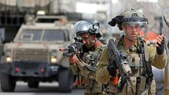 ثلاث إصابات برصاص الاحتلال خلال اقتحام بلدة دورا جنوب غرب الخليل