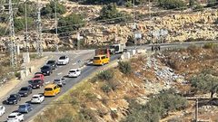 الاحتلال يغلق حاجز عين سينيا