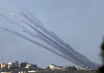 الحوثيون: نفذنا عملية عسكرية في عمق اسرائيل بـ3 صواريخ مجنحة