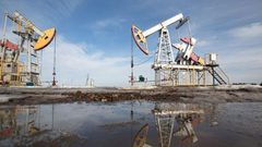 أسعار النفط ترتفع بفعل تصاعد الهجمات في الشرق الأوسط