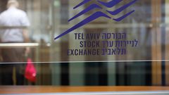 الشيقل وبورصة تل أبيب يواصلان الخسائر بعد خفض تصنيف إسرائيل