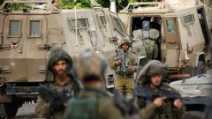 جيش الاحتلال يحاصر الخليل لليوم الثالث ويعتقل 6 مواطنين