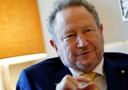 ملياردير أسترالي يتبرع بـ10 ملايين دولار لغزة