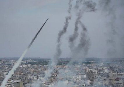 حزب الله: قصفنا مستوطنة "كرمئيل"وشمال مدينة حيفا بصلية صاروخية