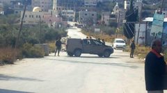 الاحتلال يغلق مدخل اللبن الشرقية