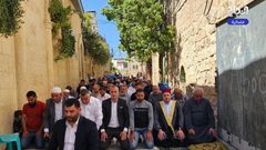 الاحتلال يمنع المواطنين من أداء وإقامة صلاة الجمعة في الحرم الإبراهيمي الشريف