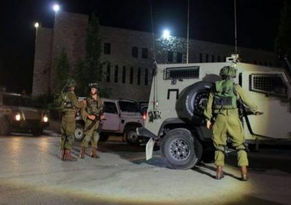 قوات الاحتلال تقتحم مدينة نابلس وتعتقل مواطنا من بيت ايبا