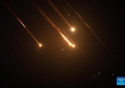 مسؤول إسرائيلي: الرد على الهجوم الإيراني سيكون قويا