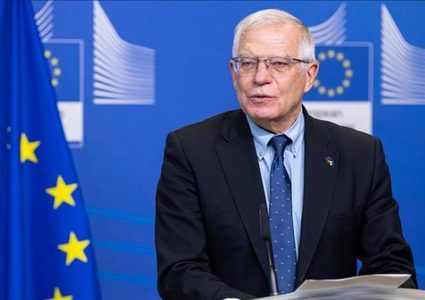 بوريل يدين استهداف الاحتلال نازحين بمدرسة ومستشفى في غزة