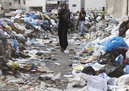 الحكم المحلي" و"UNDP" يناقشان مخرجات دراسة عن قطاع النفايات الصلبة في غزة