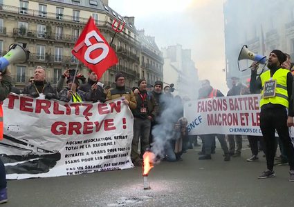 مئات المتظاهرين يغلقون "بورصة نيويورك" مطالبين بحظر الأسلحة على إسرائيل