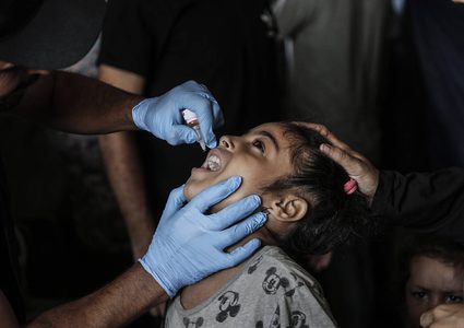 الأونروا: تطعيم 93 ألف طفل ضد شلل الأطفال في غزة