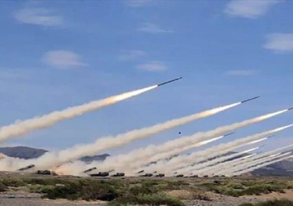 إذاعة جيش الاحتلال: رصد 20 صاروخا أطلقت من لبنان باتجاه مواقع إسرائيلية