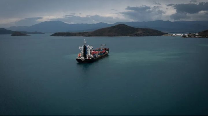 حركة BDS تنجح في عرقلة سفينة مُحملة بمواد متفجّرة متجهة لإسرائيل