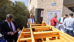 القدس: إطلاق حملة "عونة" لقطف الزيتون بدعم من وكالة بيت مال القدس الشريف