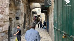 الاحتلال يفرغ البلدة القديمة بالقدس المحتلة تزامناً مع اقتحام المستوطنين للمسجد الأقصى المبارك في أول أيام "عيد العرش العبري"