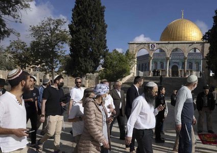 374 متطرفا يقتحمون المسجد الأقصى