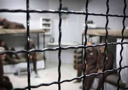 إدارة عتصيون تقدم ً طعاماً منتهي الصلاحية للاسرى