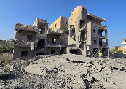 378 يوم من الحرب: الاحتلال يواصل قصفه لمختلف مناطق القطاع مخلفاً عشرات الشهداء