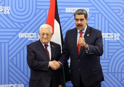 الرئيس يجتمع مع الرئيس الفنزويلي