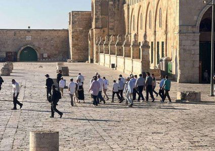 200 مستوطن يقتحمون الأقصى في سابع أيام "عيد العرش" اليهودي