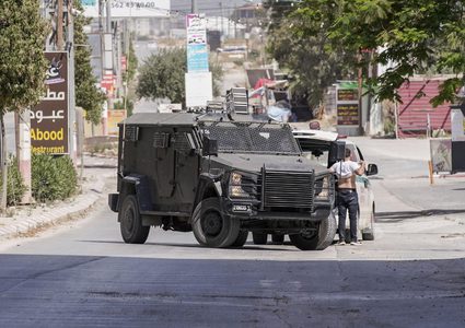 الاحتلال يقتحم قريتي قراوة بني زيد وكفر عين شمال رام الله