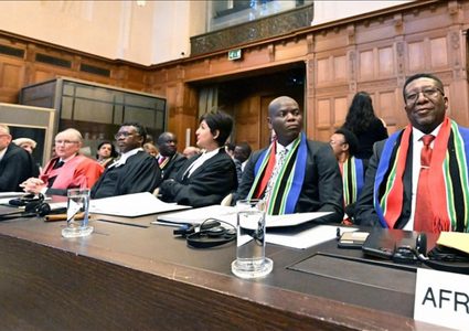 جنوب افريقيا تقدم ملفا حول ارتكاب إسرائيل ابادة بحق الفلسطينين