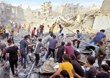 ثلاثة شهداء وإصابات في قصف للاحتلال وسط قطاع غزة