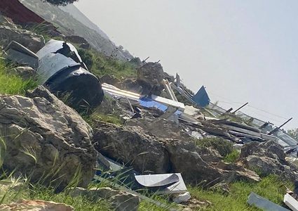 مستوطنون يسرقون مركبة وألواح طاقة شمسية شرق بيت لحم