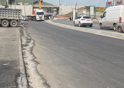 الاحتلال ينصب بوابة حديدية على تقاطع طرق يؤدي إلى أربع قرى جنوب نابلس