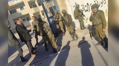 قوات الاحتلال تعتدي على طلبة مدارس الخضر جنوب بيت لحم