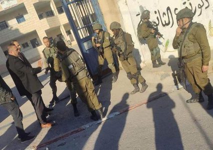 قوات الاحتلال تعتدي على طلبة مدارس الخضر جنوب بيت لحم