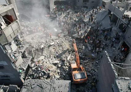 استشهاد واصابات العشرات في قصف على لبنان