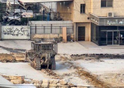 الاحتلال يواصل عدوانه على طولكرم: 3 شهداء ودمار كبير في البنية التحتية