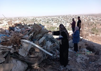 قلقيلية: سلطة جودة البيئة تتابع عدة شكاوى حول تهريب نفايات إسرائيلية للمحافظة