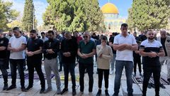 40 ألفا يؤدون صلاة الجمعة في المسجد الأقصى المبارك