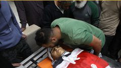 تشييع جثمان الشهيد الطفل ناجي البابا في بلدة حلحول شمال الخليل