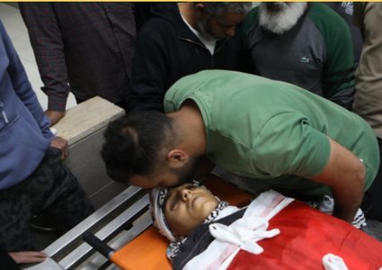 تشييع جثمان الشهيد الطفل ناجي البابا في بلدة حلحول شمال الخليل