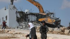 الاحتلال يهدم منزلا في سلوان بالقدس