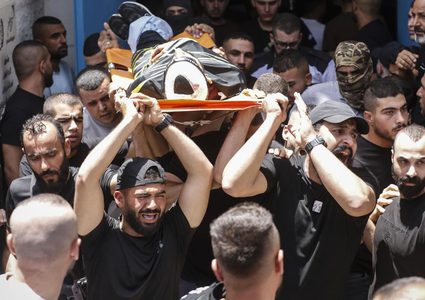 أهالي مثلث الشهداء يشيعون جثماني الشهيدين عصعوص