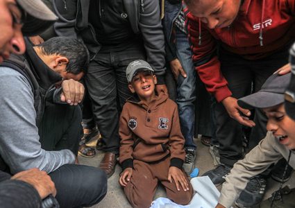 25 شهيدا بينهم 13 طفلا في قصف استهدف منزلا ببيت لاهيا