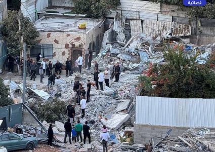 الاحتلال يهدم 7 شقق سكنية ويشرّد 32 مواطنا في حي البستان ببلدة سلوان