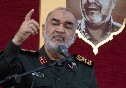 نائب قائد الحرس الثوري الإيراني: لا نستبعد هجومًا استباقيًا من أميركا وإسرائيل